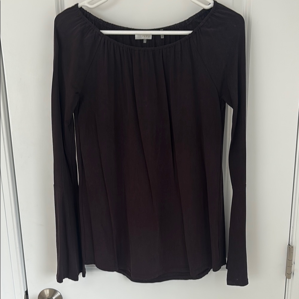 Ecru Women's Black Long Sleeve Top